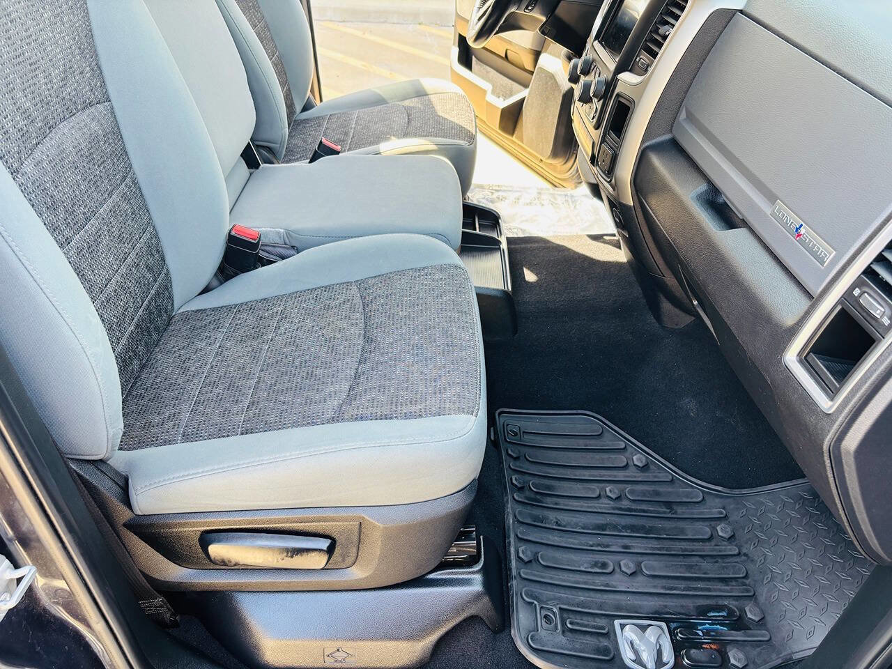 Used 2018 RAM 1500 Lone Star image 14