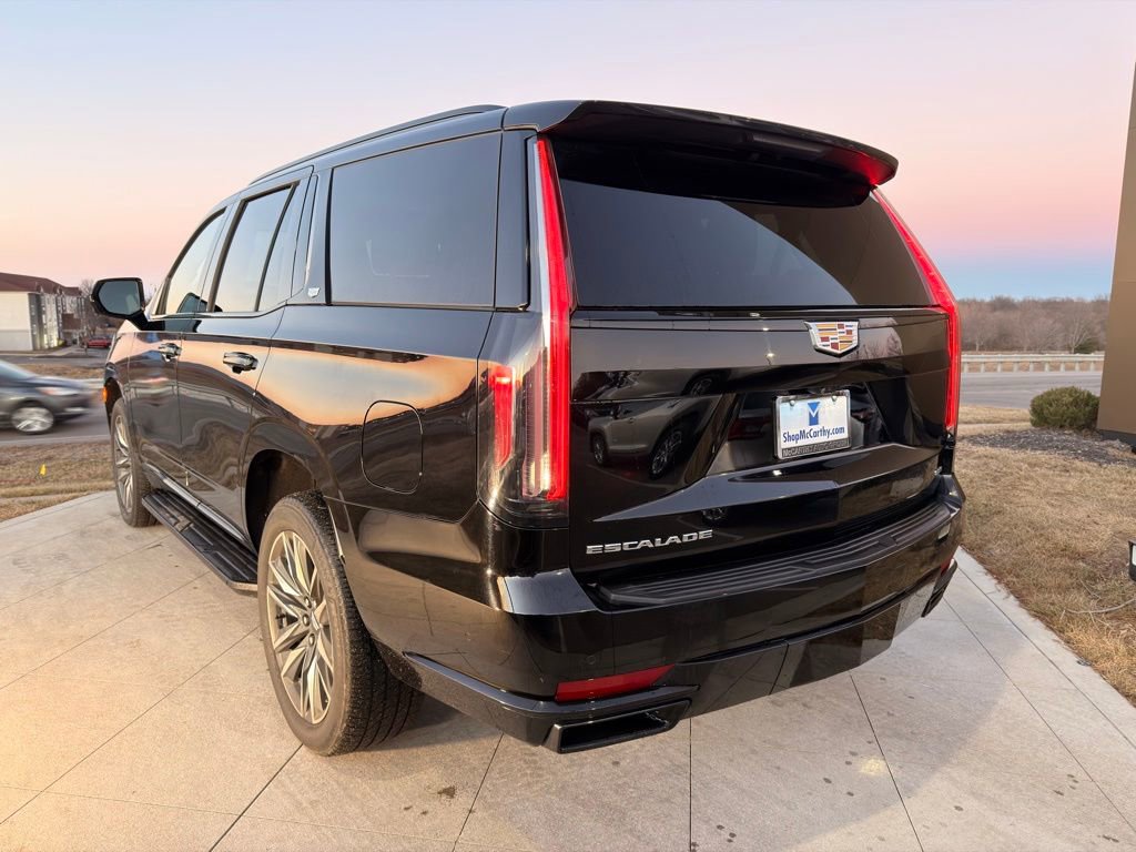 Used 2023 Cadillac Escalade Sport image 5