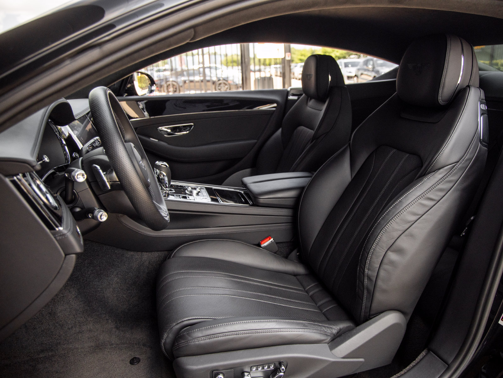 Used 2023 Bentley Continental GT Mulliner AWD/4WD image 25