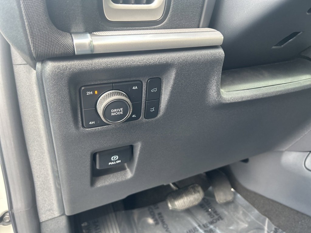 New 2025 Ford Expedition Active image 26