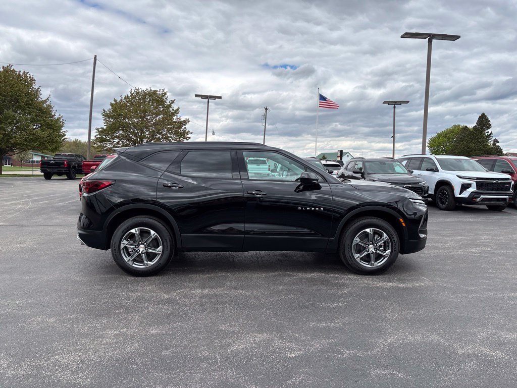 New 2026 Chevrolet Blazer LT w/ Convenience Package FWD image 3