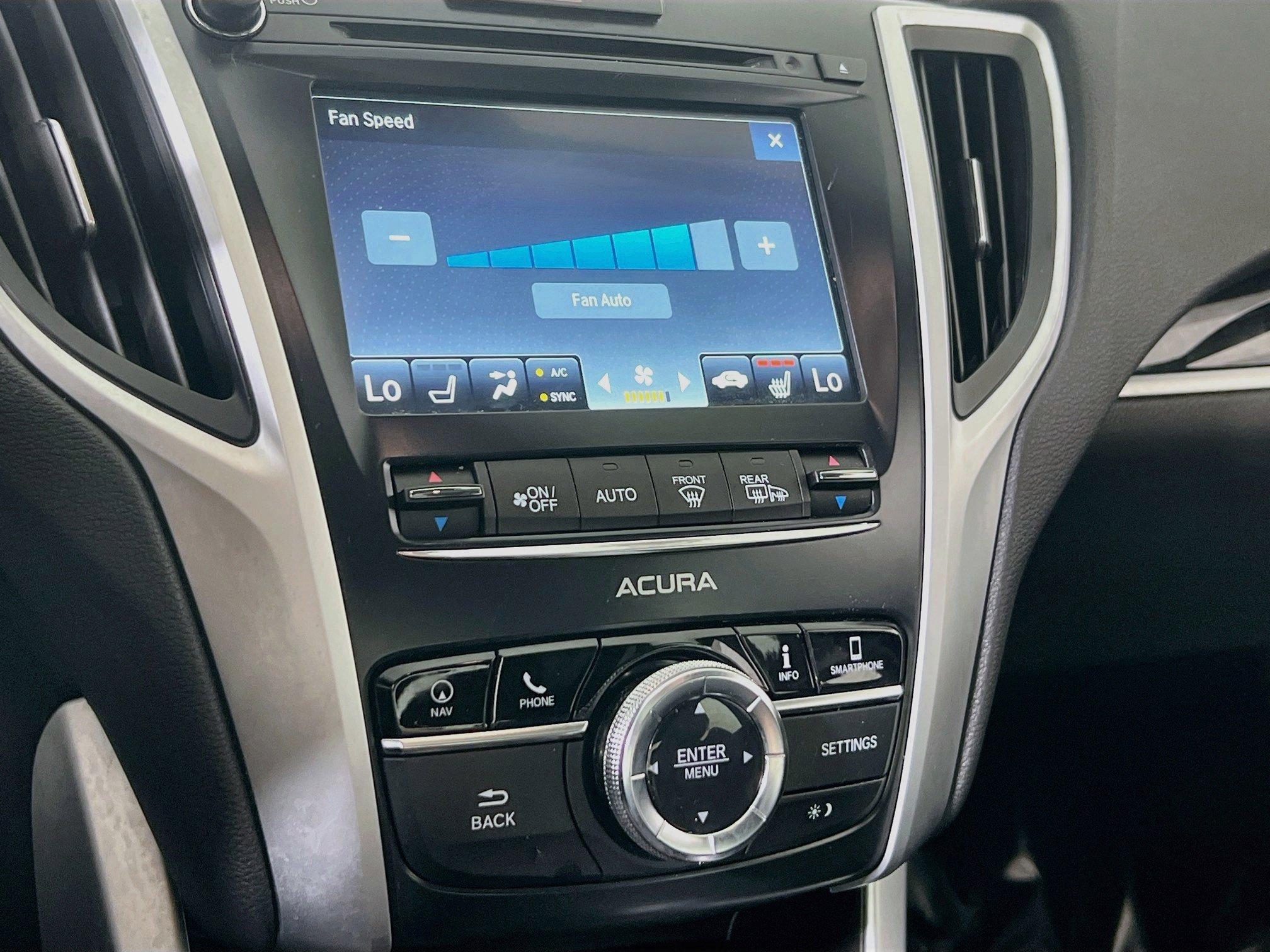 Used 2018 Acura TLX w/ Technology Package FWD image 14