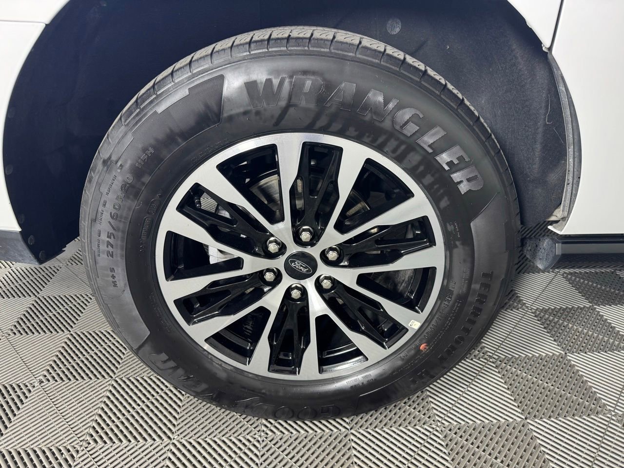 Used 2025 Ford Expedition Max Platinum image 45