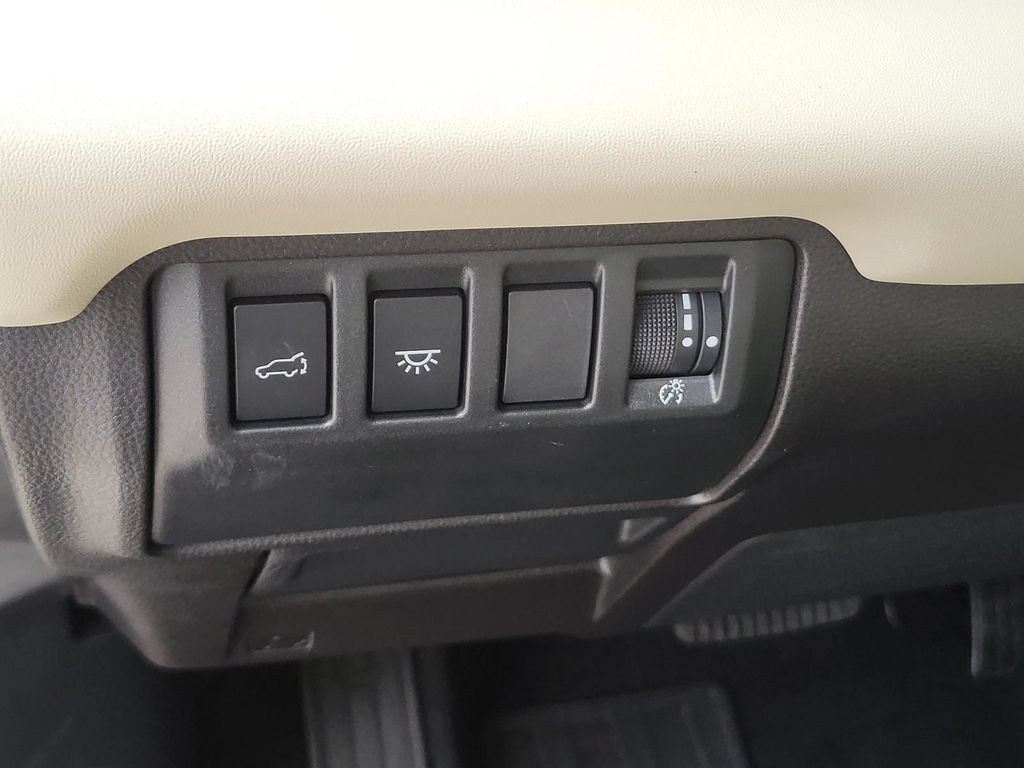 Used 2023 Subaru Ascent Limited AWD/4WD image 22