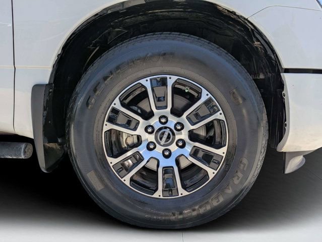 Used 2023 Nissan Titan SV w/ Accessory Utility Package RWD image 9