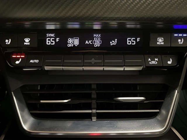 Used 2023 Audi RS e-tron GT w/ Carbon Performance Package image 44