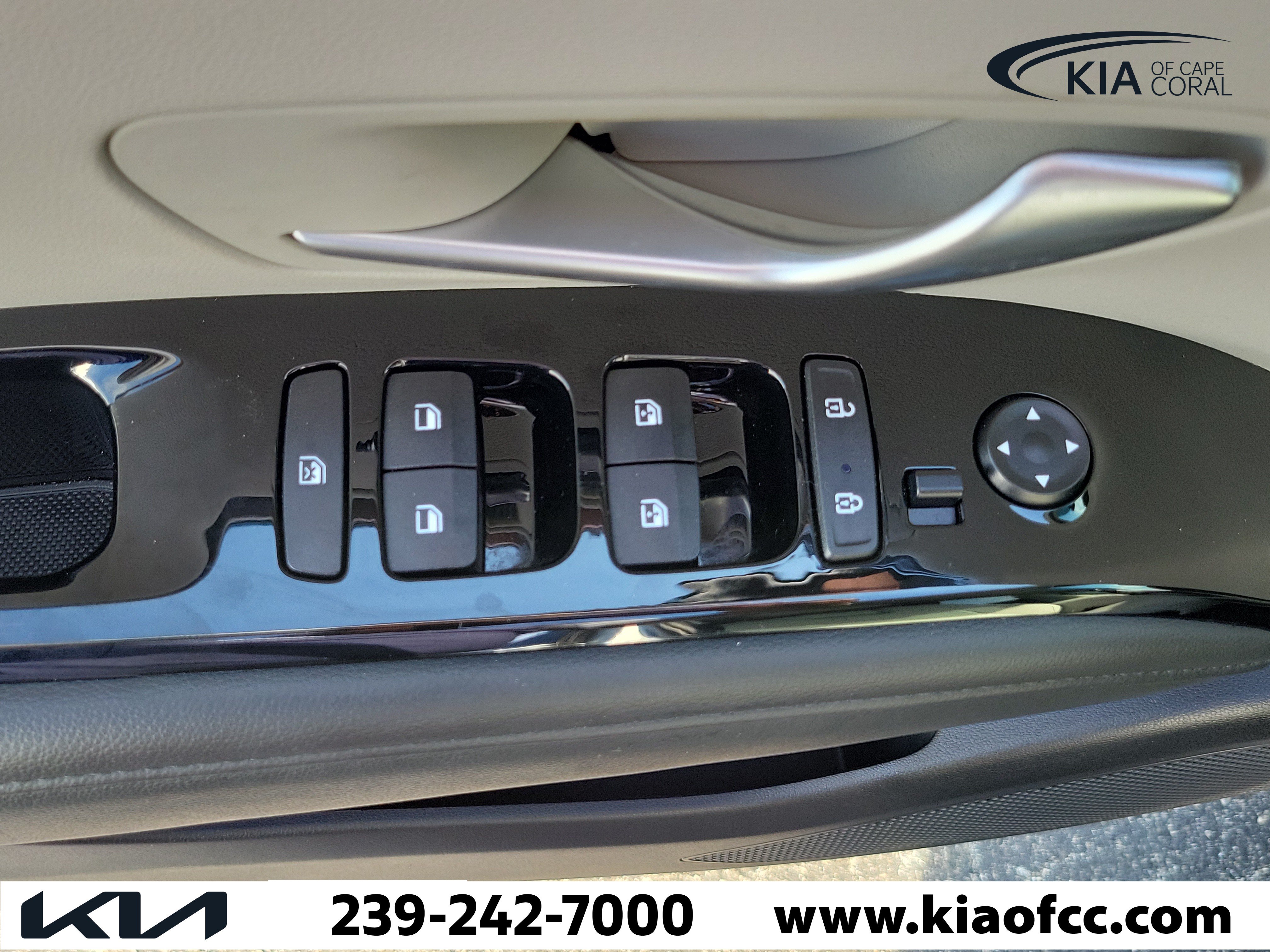 Used 2024 Hyundai Tucson Limited FWD image 25