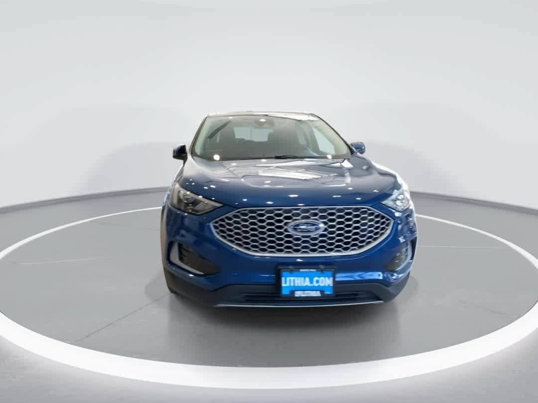 Used 2024 Ford Edge SEL AWD/4WD image 3