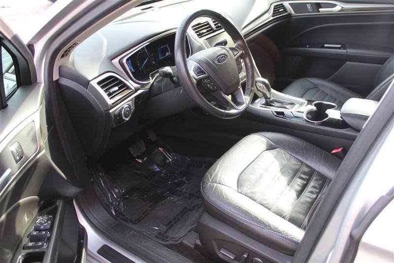 Used 2014 Ford Fusion Energi SE FWD image 17