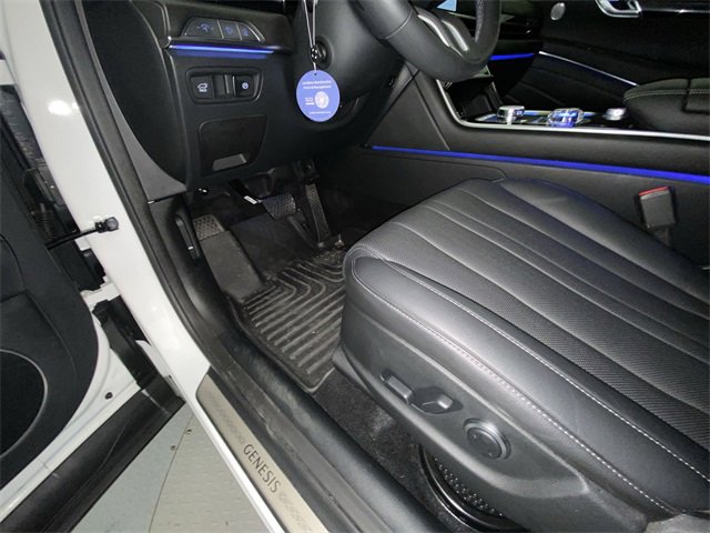 Used 2025 Genesis GV80 2.5T Standard image 12