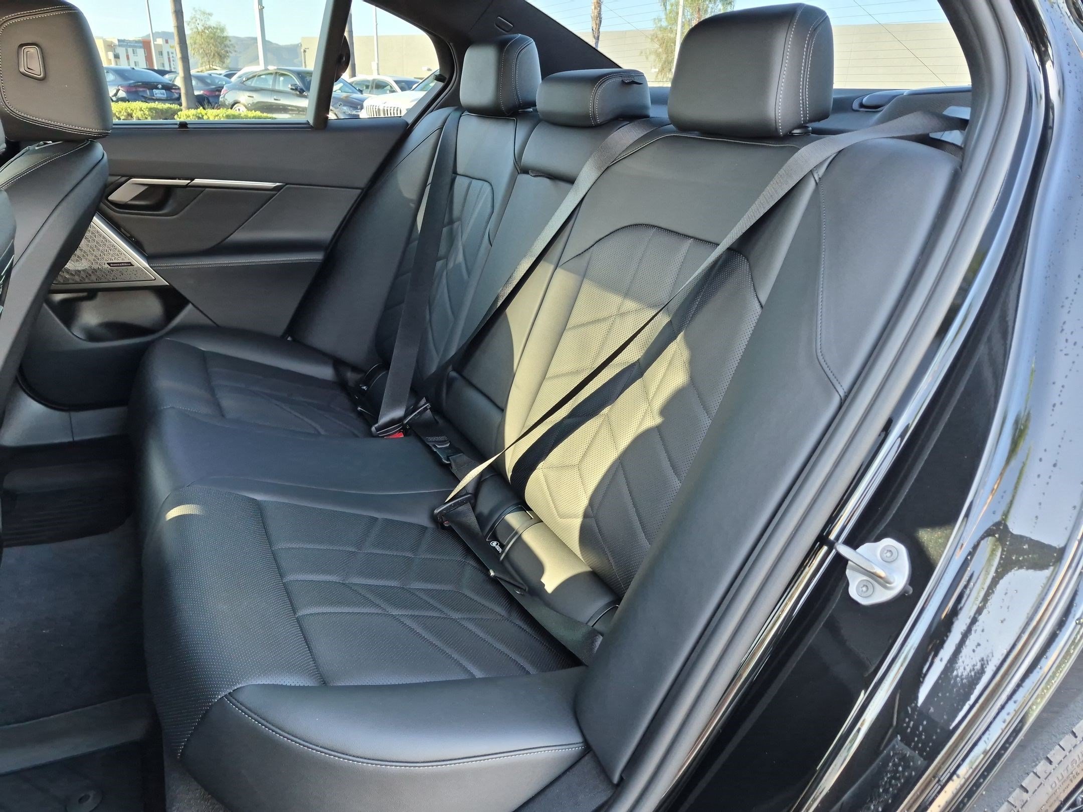 Certified 2025 BMW 540i xDrive w/ Executive Package AWD/4WD image 31