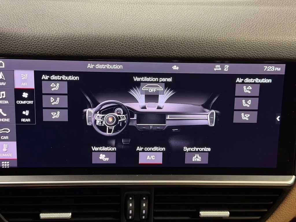 Used 2021 Porsche Cayenne AWD/4WD image 43