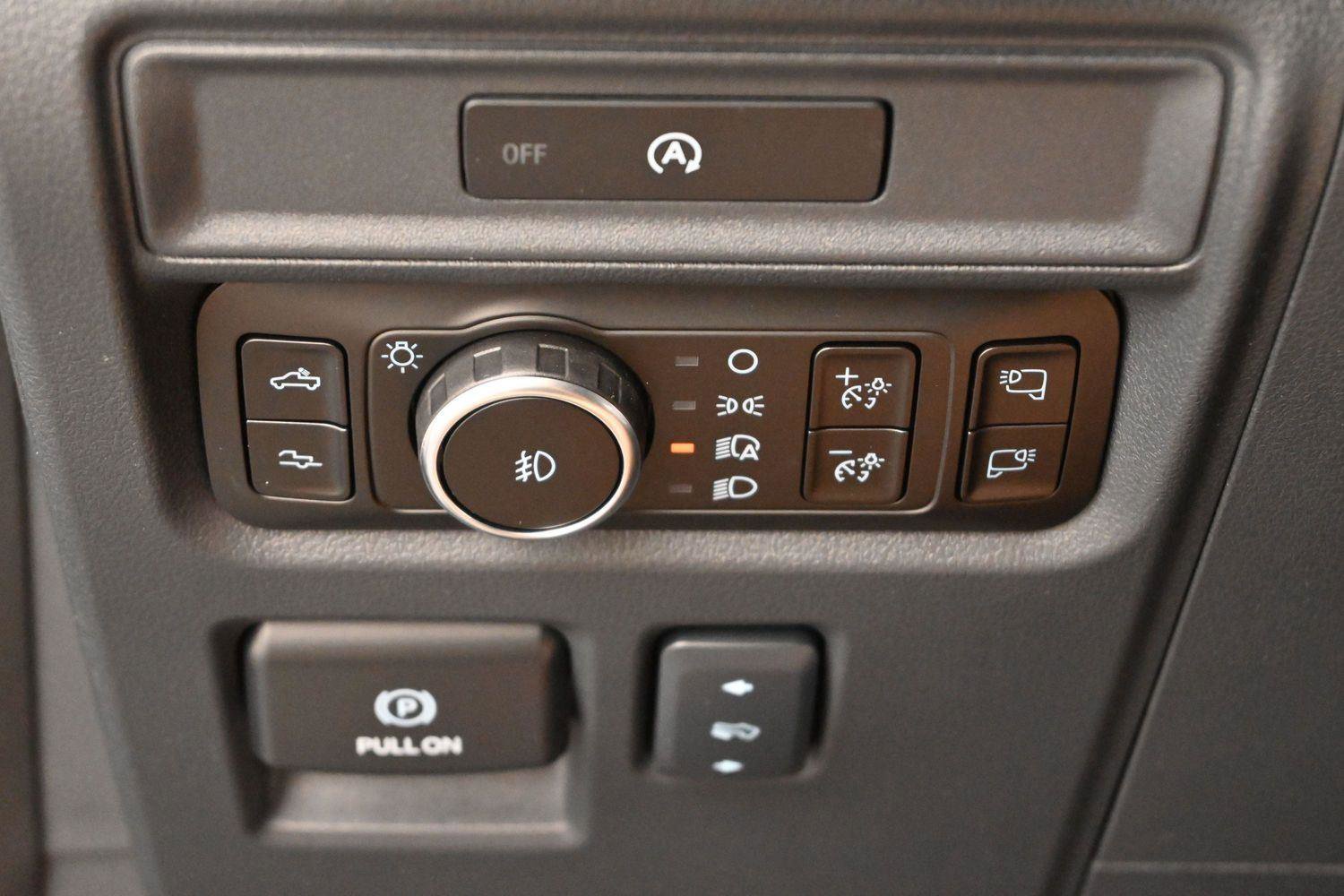 Used 2025 Ford F150 Raptor AWD/4WD image 37