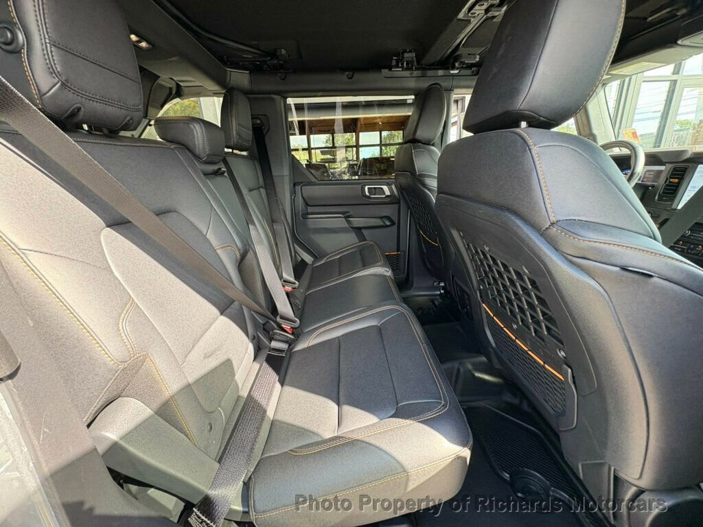 Used 2024 Ford Bronco Badlands image 21