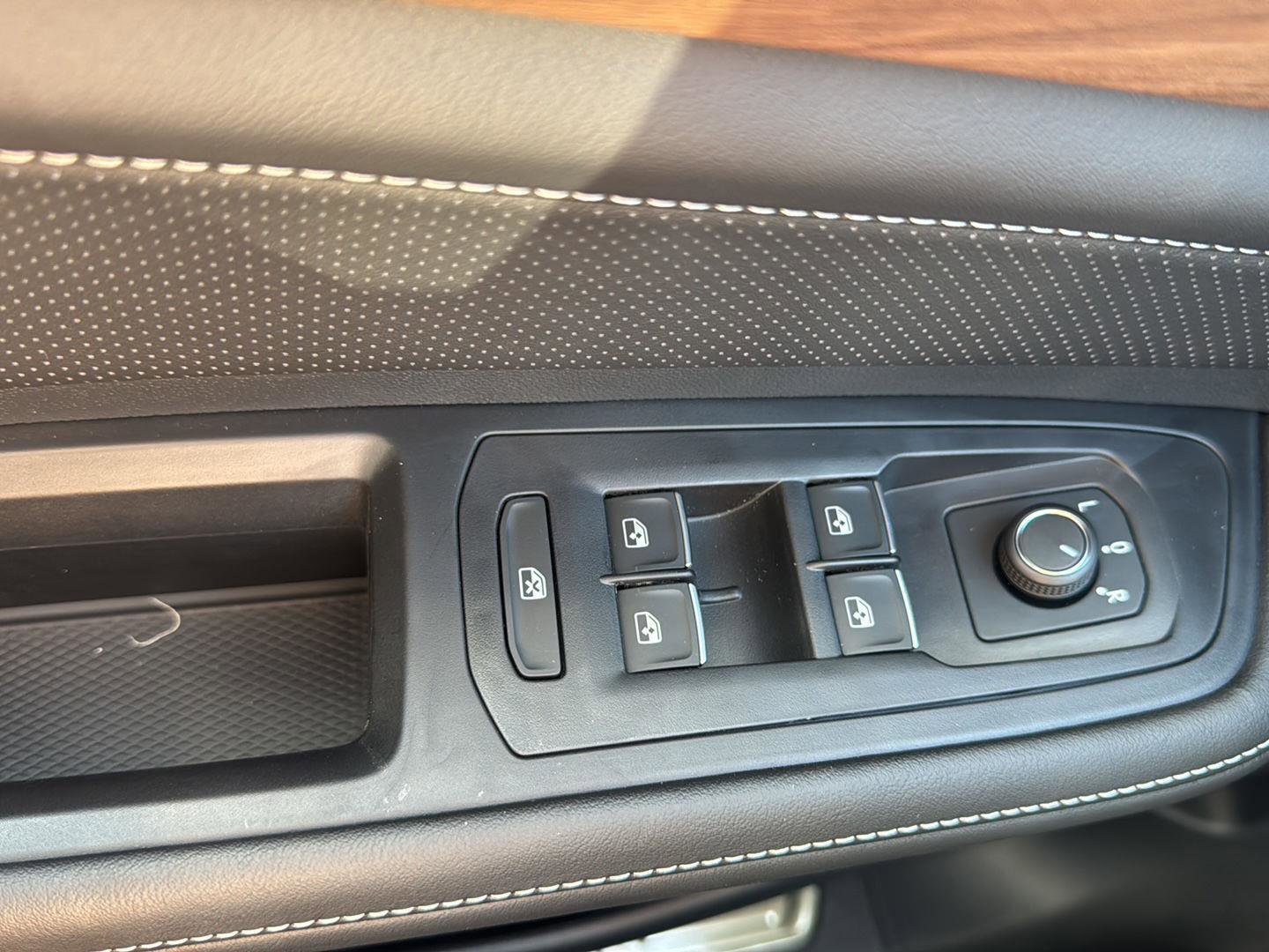 New 2026 Volkswagen Atlas SE image 24