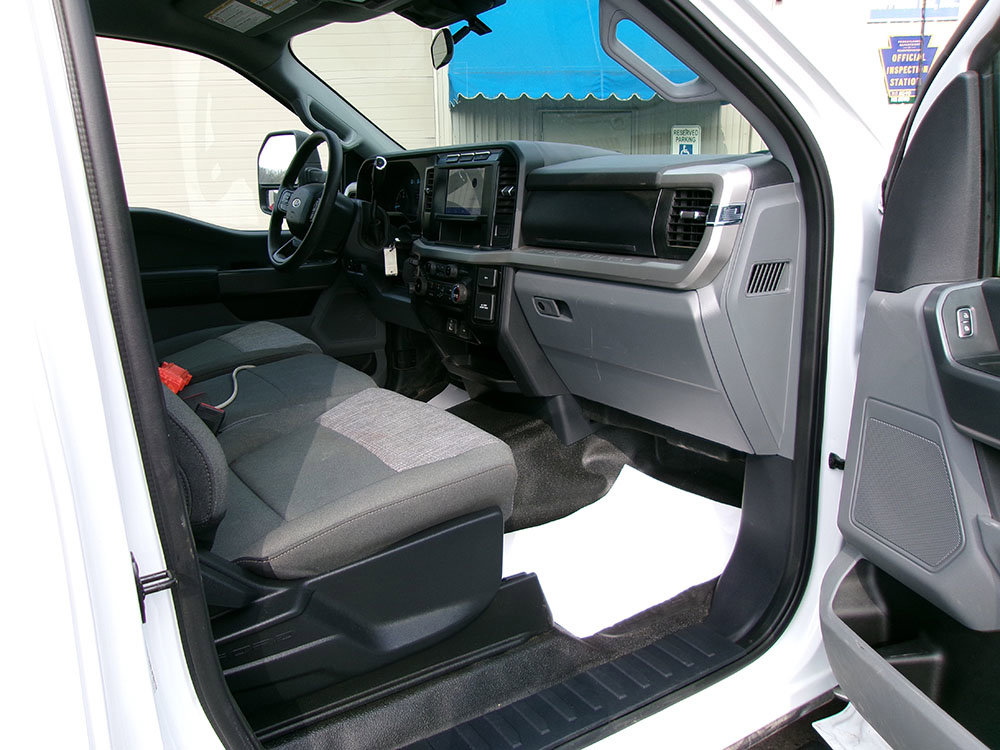Used 2024 Ford F450 XLT w/ XLT Value Package image 11