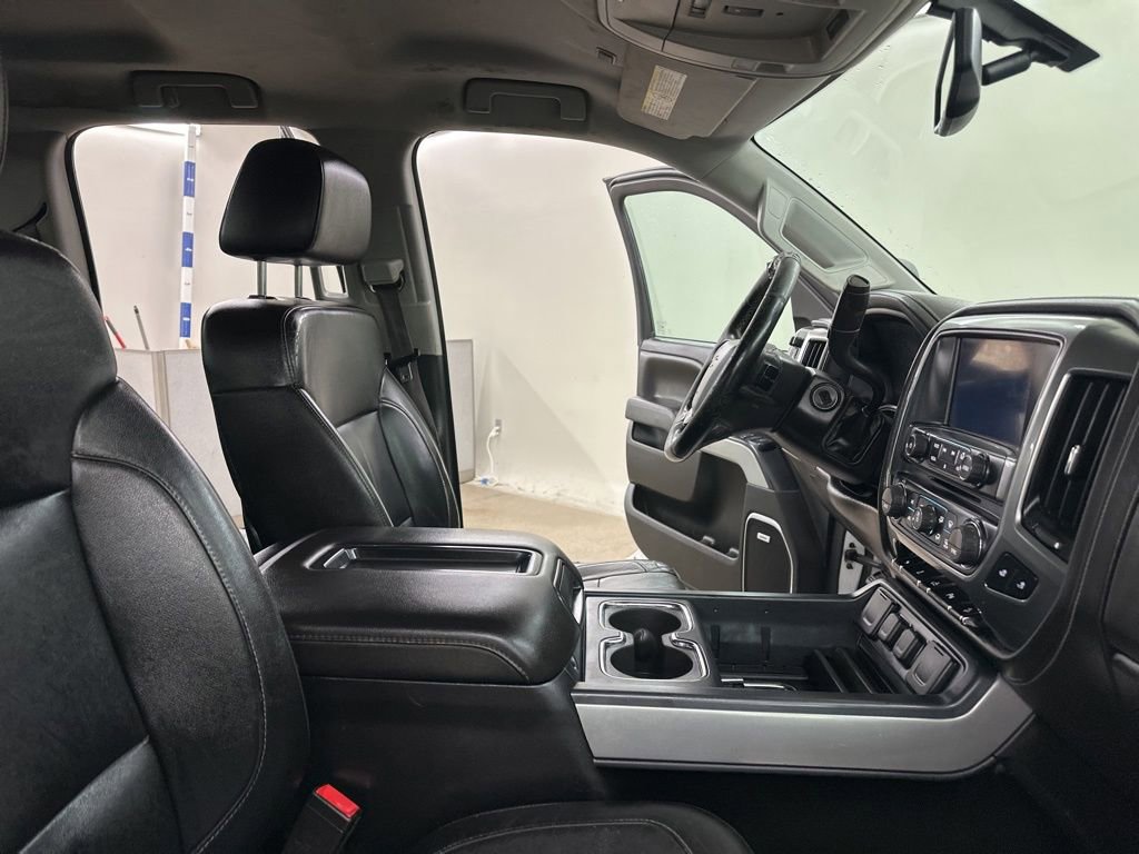 Used 2015 Chevrolet Silverado 2500 LTZ w/ LTZ Plus Package AWD/4WD image 26