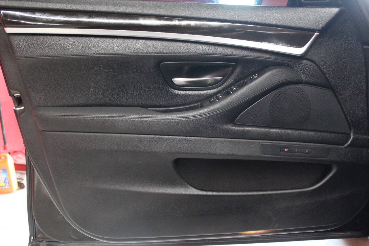 Used 2016 BMW 535i Sedan RWD image 17