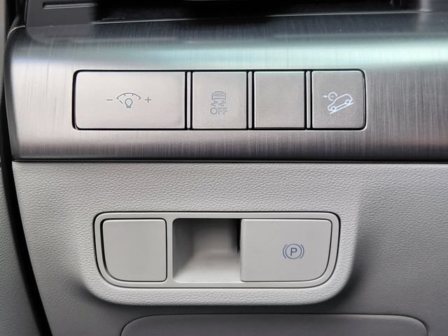 Certified 2026 Hyundai Kona SEL Sport FWD image 15
