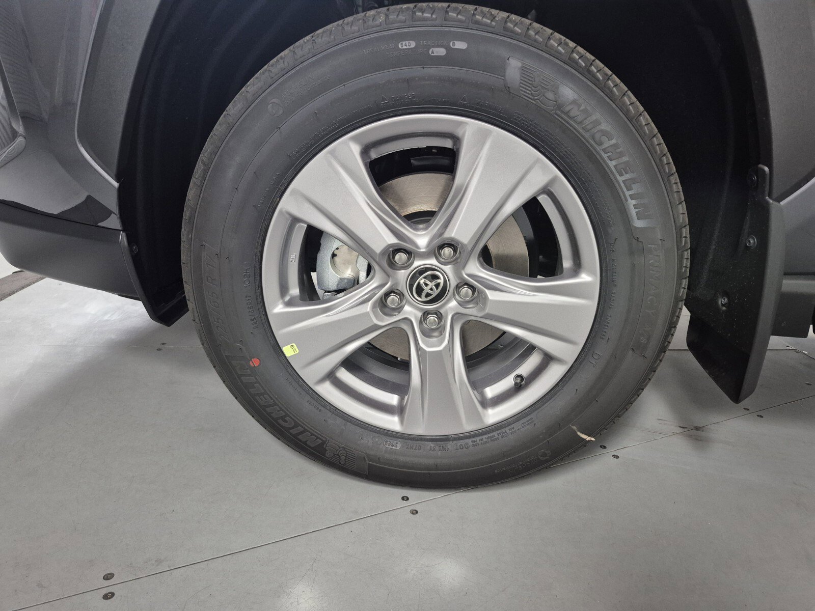 New 2025 Toyota RAV4 XLE image 11