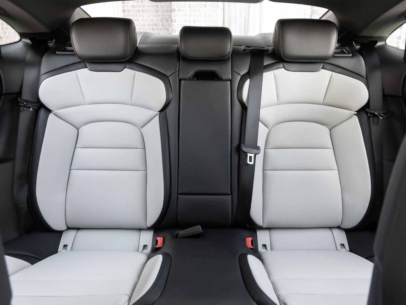 Certified 2026 Porsche Taycan AWD/4WD image 29