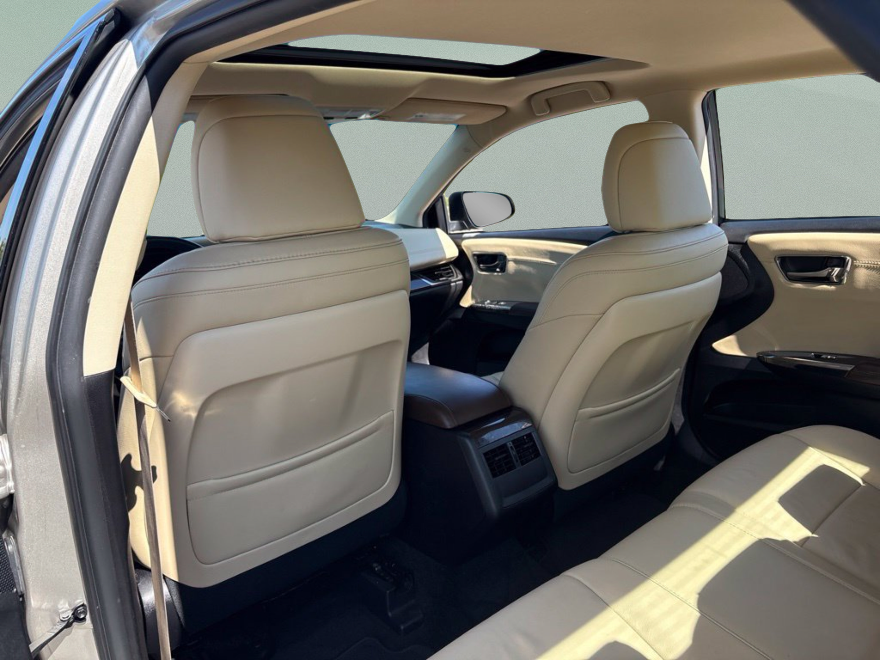 Used 2014 Toyota Avalon XLE Touring FWD image 20