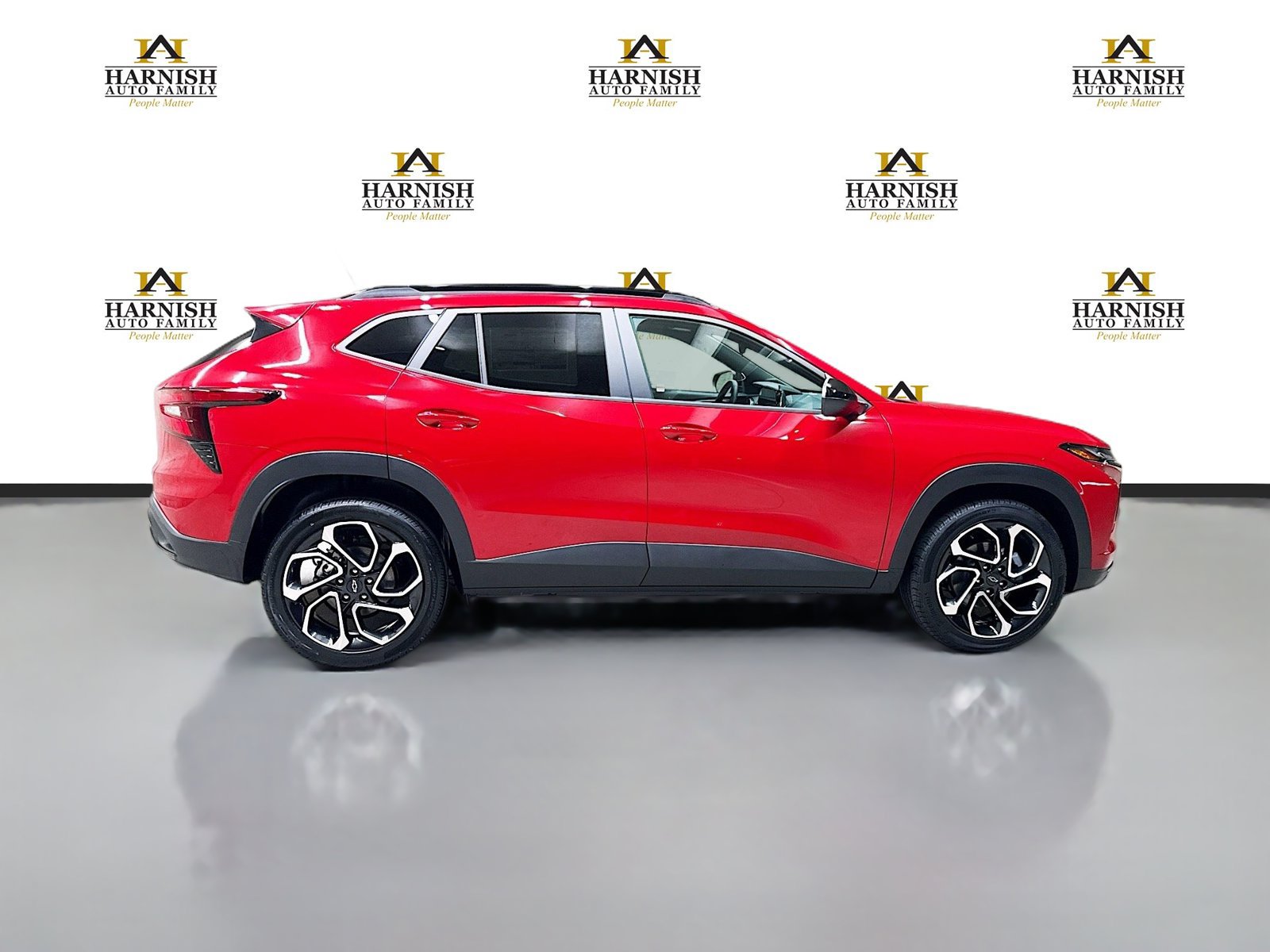 New 2026 Chevrolet Trax RS w/ Sunroof Package FWD image 6