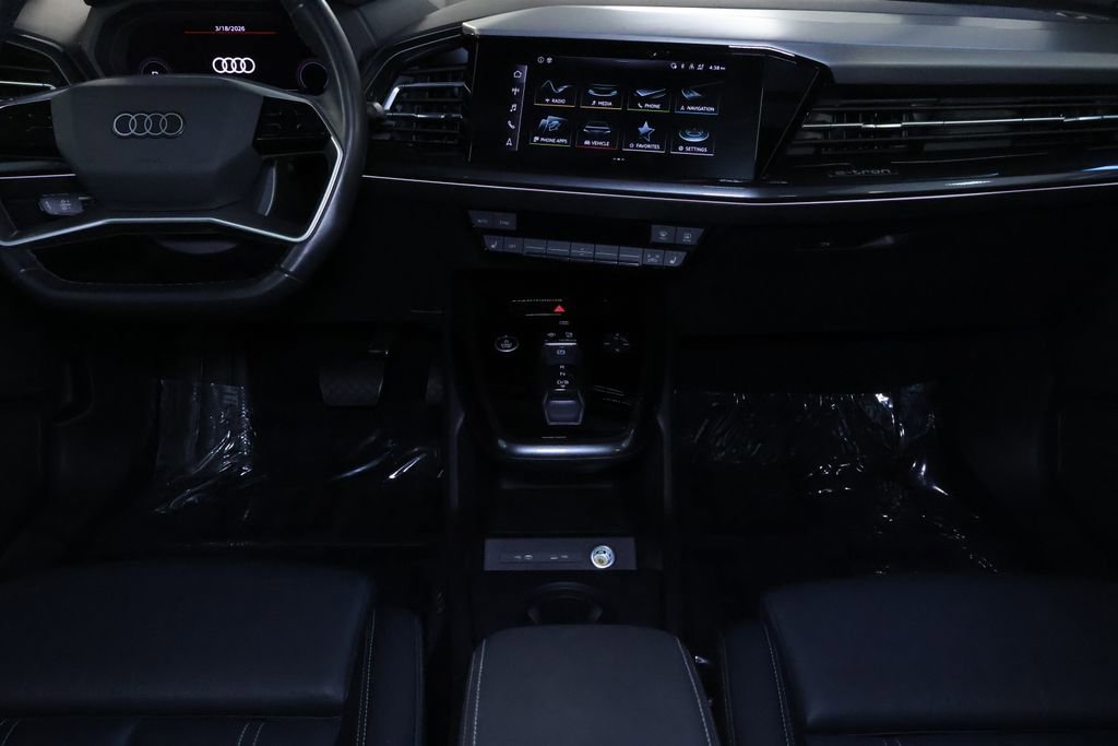 Used 2022 Audi Q4 e-tron Premium Plus w/ Premium Plus image 19