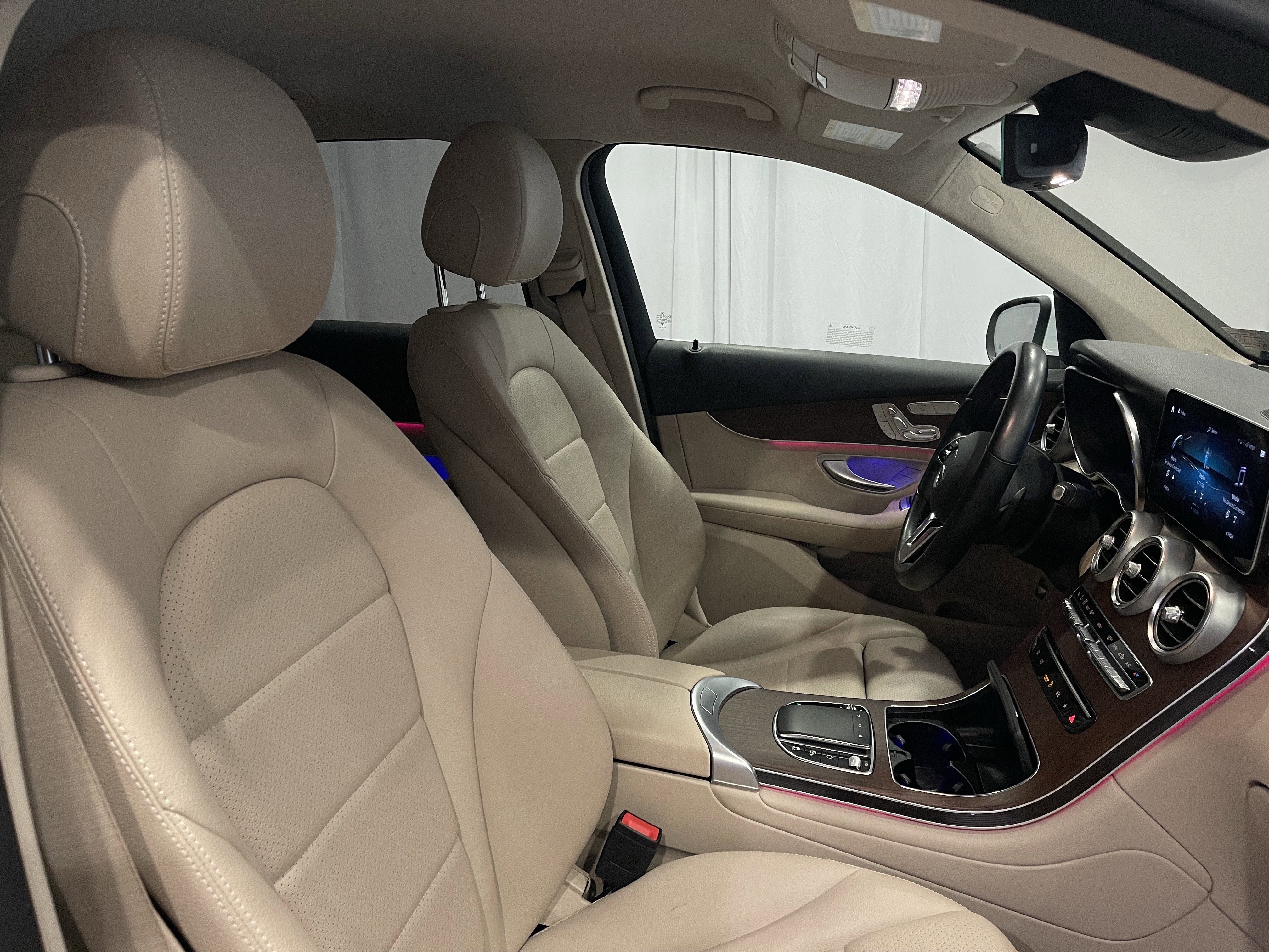 Used 2022 Mercedes-Benz GLC 300 4MATIC image 16