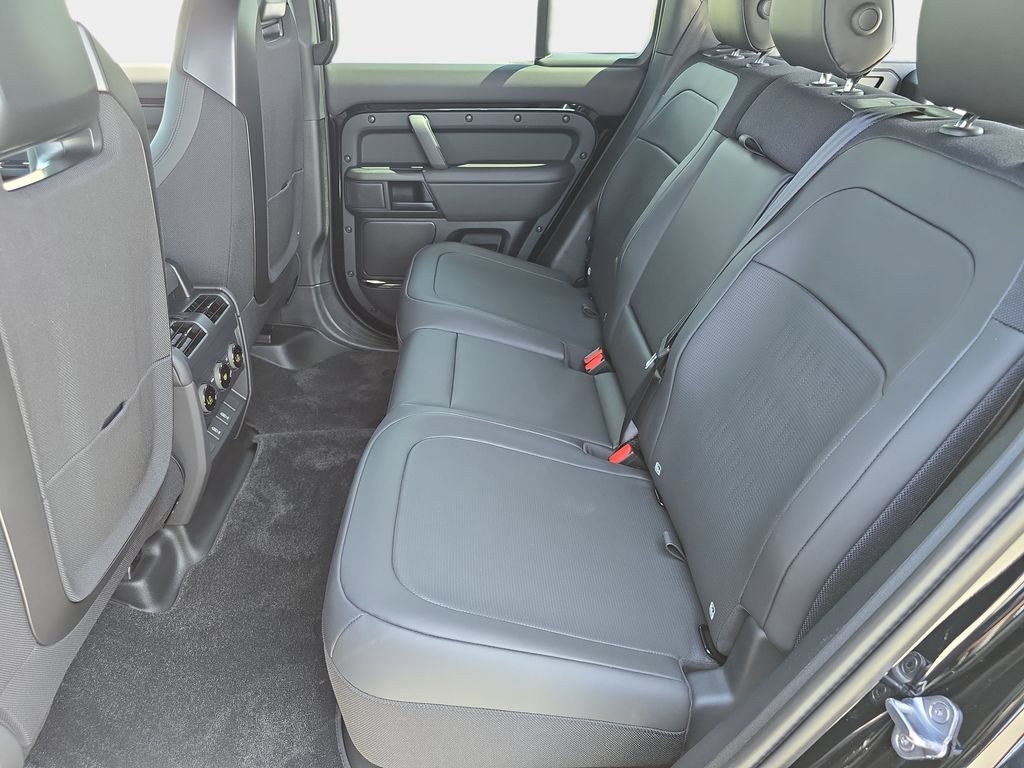 New 2026 Land Rover Defender 110 OCTA AWD/4WD image 15