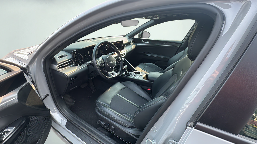 Used 2022 Kia K5 GT-Line FWD image 44