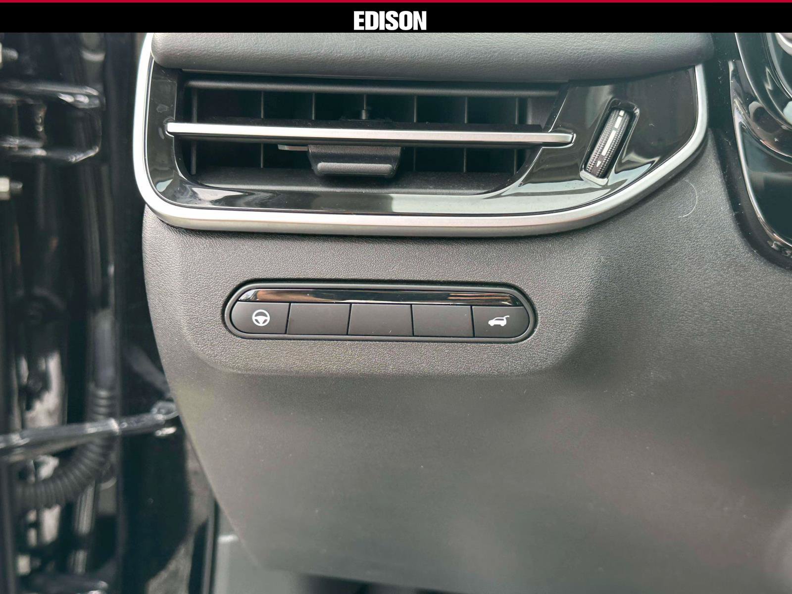 Used 2024 INFINITI QX60 Luxe AWD/4WD image 21