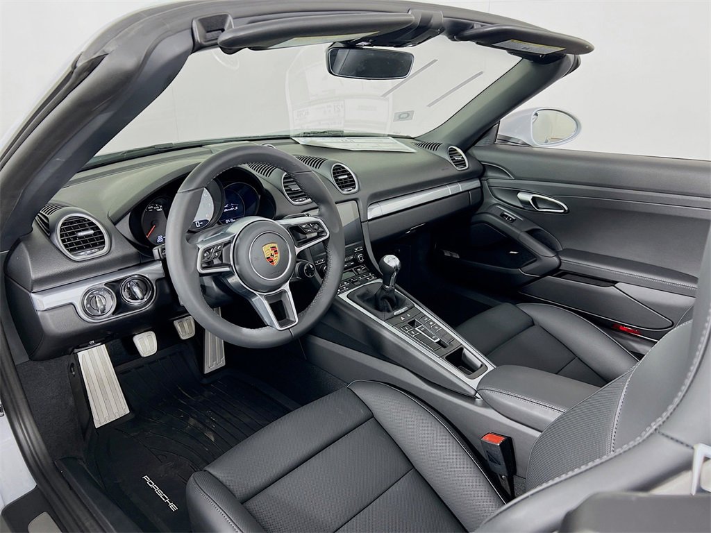 New 2025 Porsche 718 Boxster S image 4