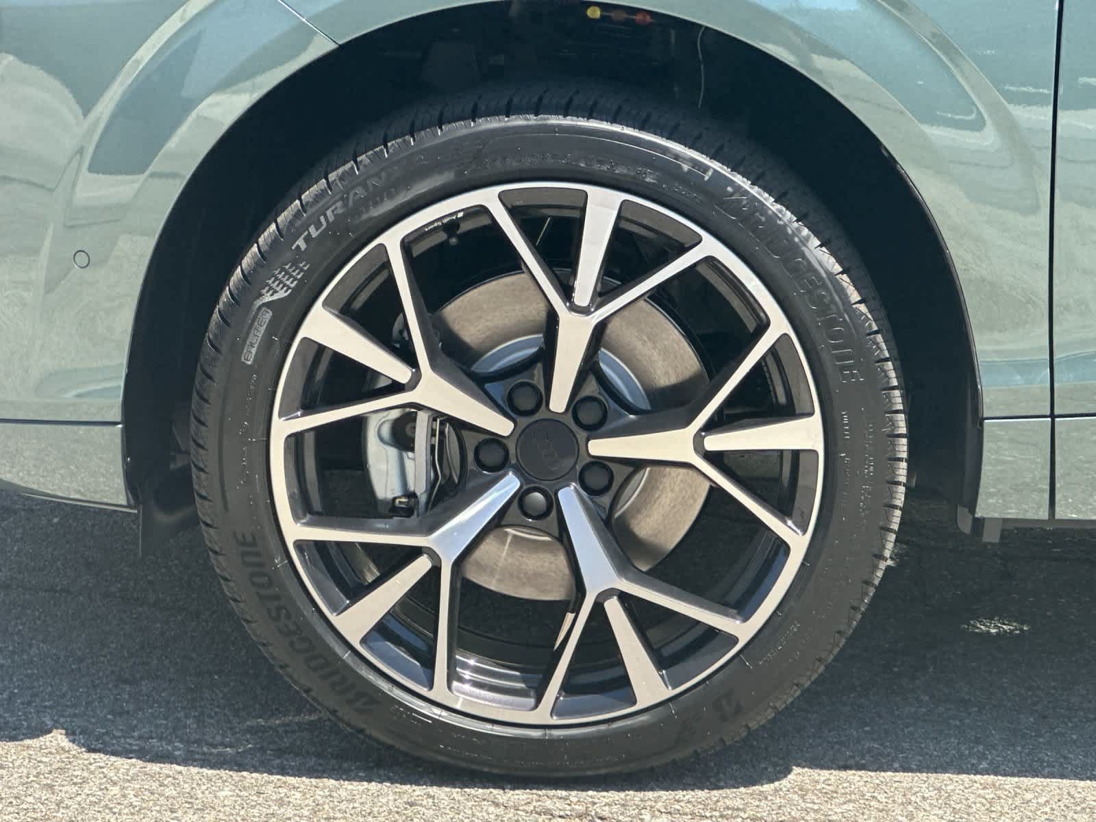 New 2026 Audi Q3 quattro 2.0T AWD/4WD image 10