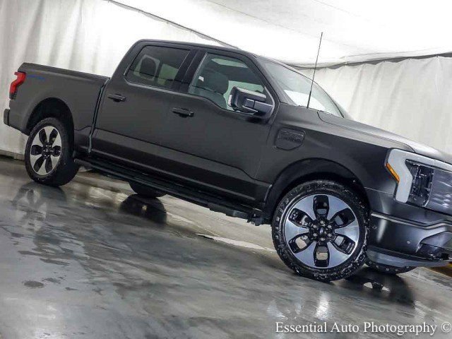 Used 2023 Ford F150 Lightning Platinum AWD/4WD image 4