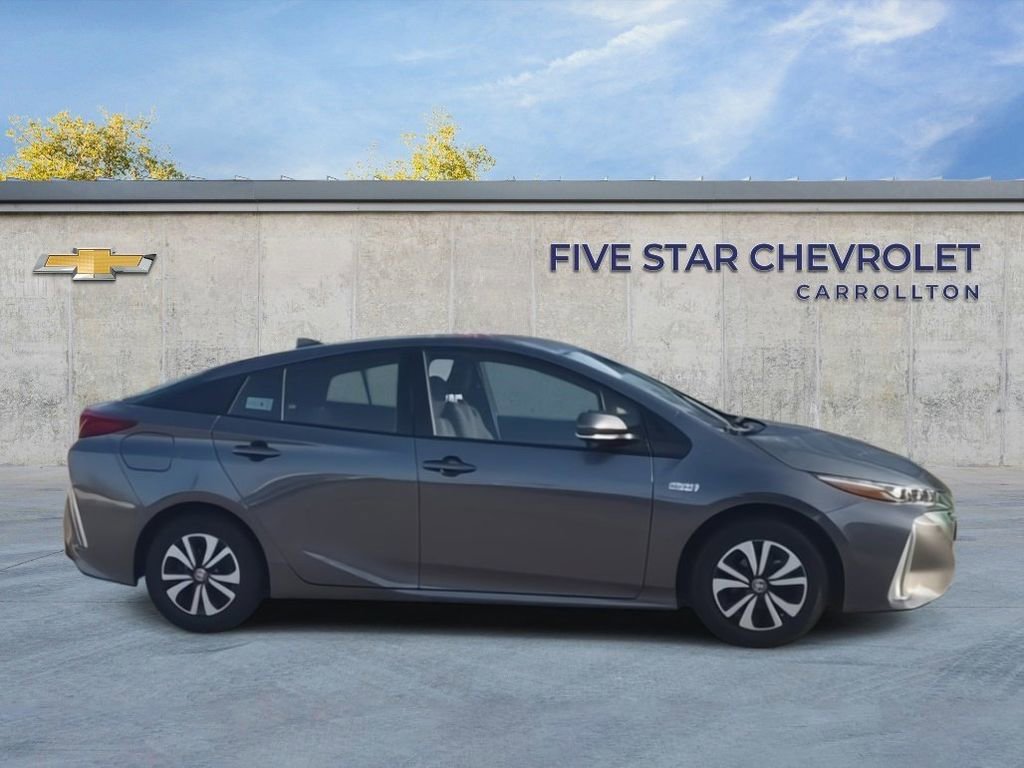 Used 2018 Toyota Prius Prime Plus image 9