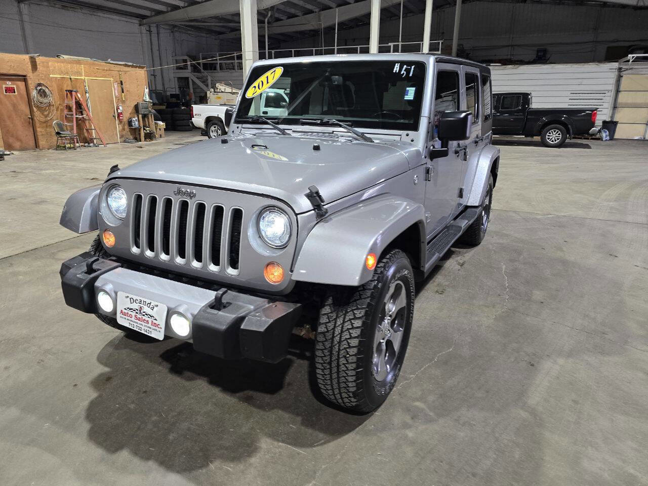 Used 2017 Jeep Wrangler Unlimited Sahara w/ Connectivity Group image 2