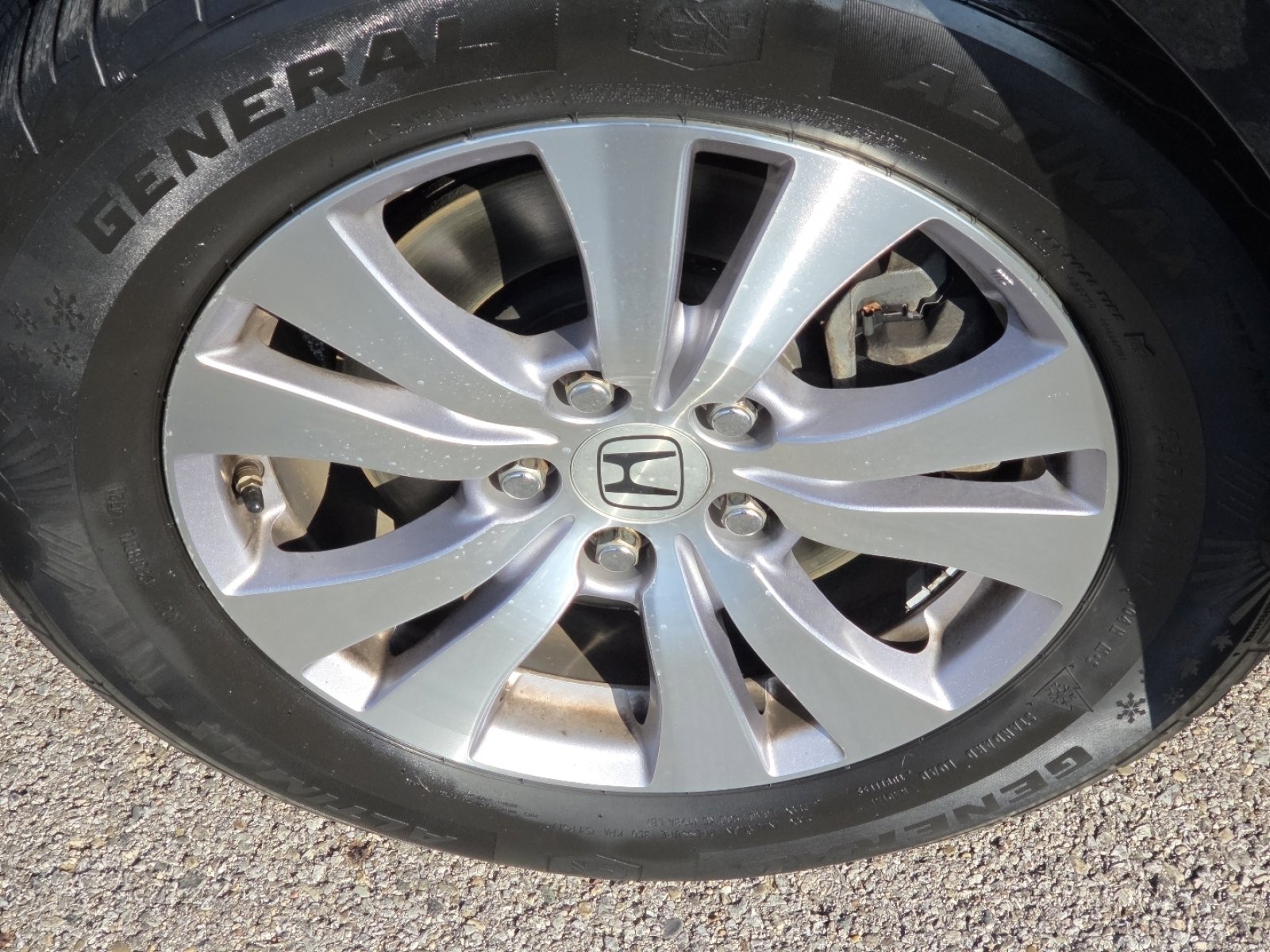 Used 2016 Honda Odyssey SE image 7