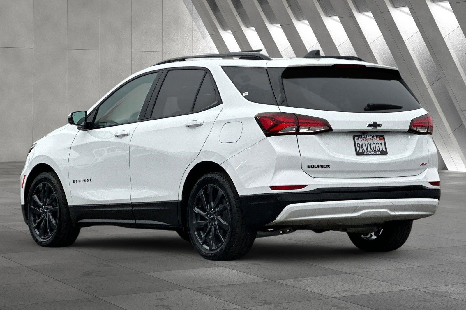 Used 2024 Chevrolet Equinox RS w/ RS Leather Package image 6