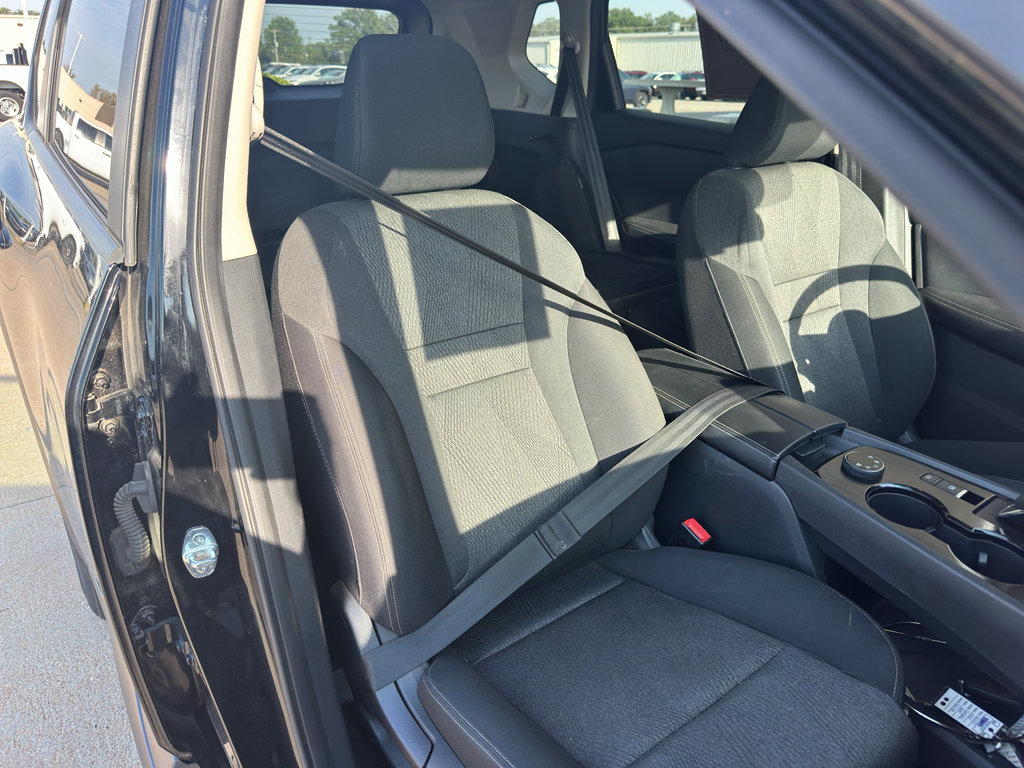 Used 2024 Nissan Rogue SV AWD/4WD image 28