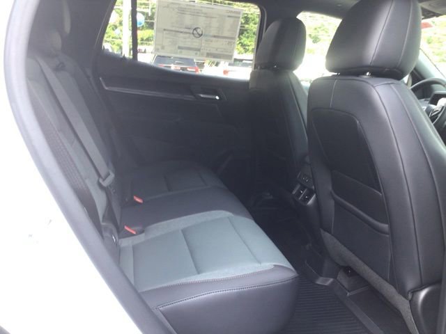 New 2026 GMC Terrain AT4 w/ Convenience Package III AWD/4WD image 18