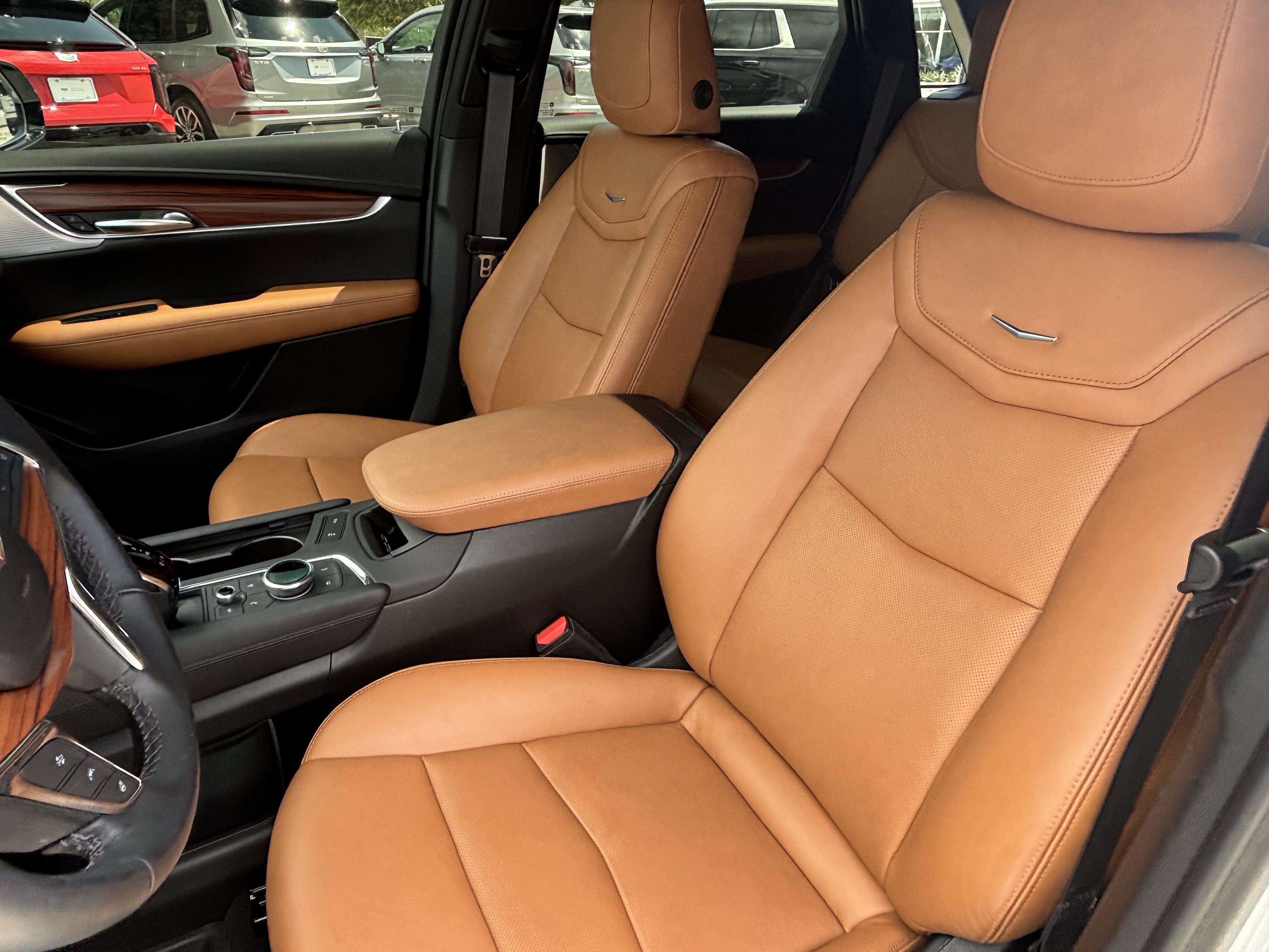 Certified 2024 Cadillac XT5 Premium Luxury w/ LPO, Floor Liner Package FWD image 19