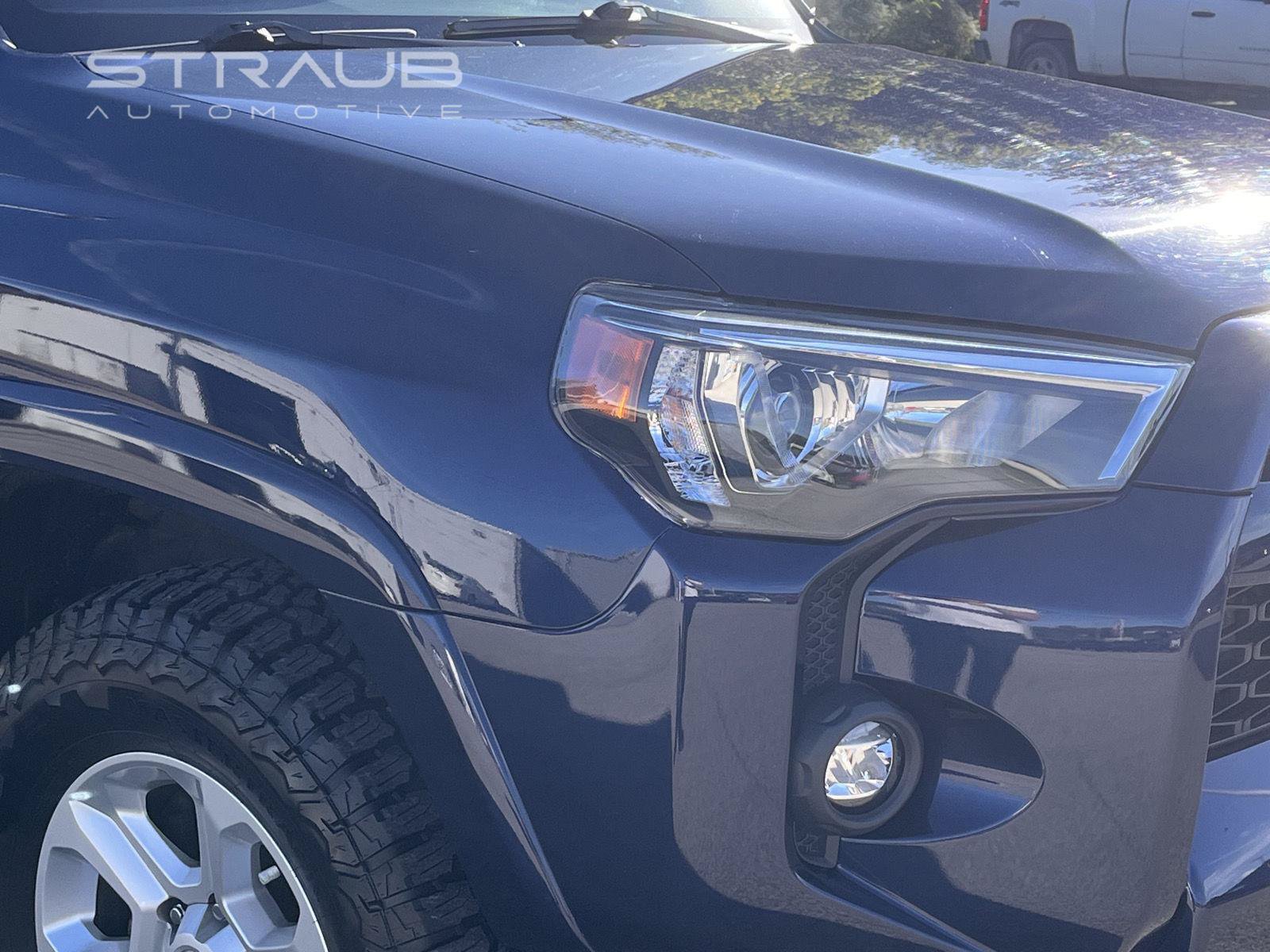 Used 2023 Toyota 4Runner SR5 AWD/4WD image 9