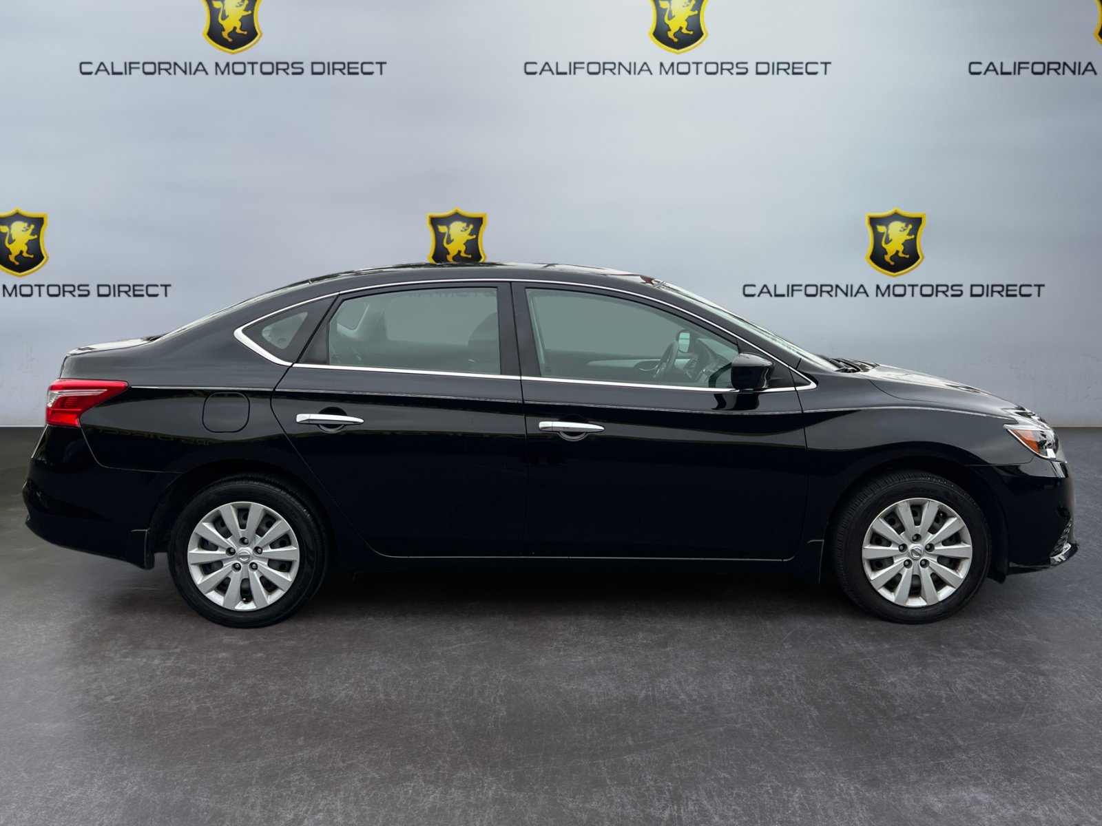 Used 2019 Nissan Sentra S image 6