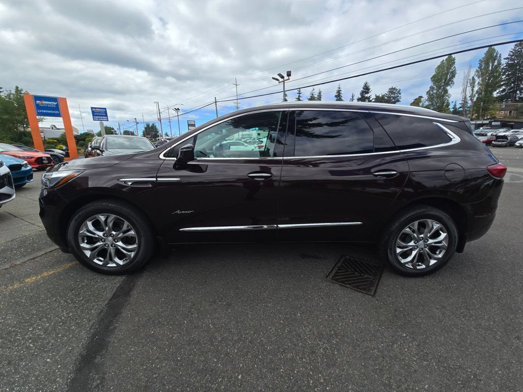 Used 2020 Buick Enclave Avenir w/ Avenir Technology Package AWD/4WD image 4