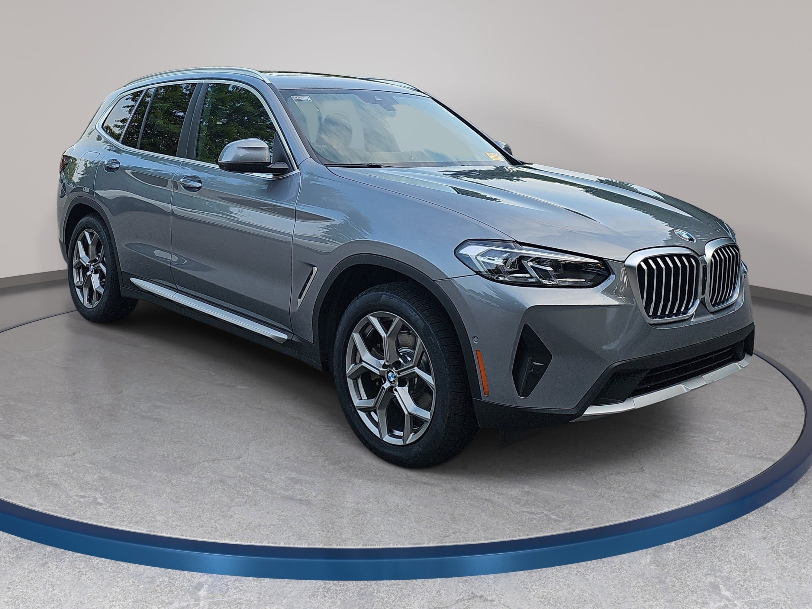 Used 2024 BMW X3 xDrive30i w/ Premium Package AWD/4WD image 3