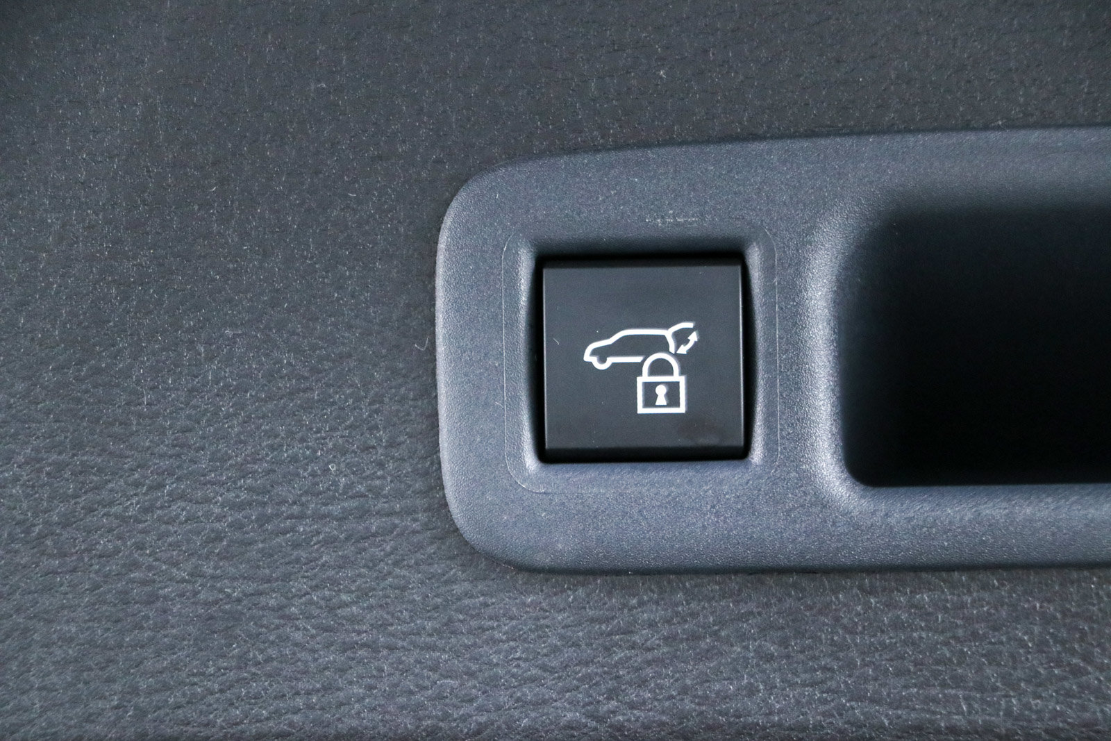 Used 2026 Toyota Sienna XLE AWD/4WD image 32