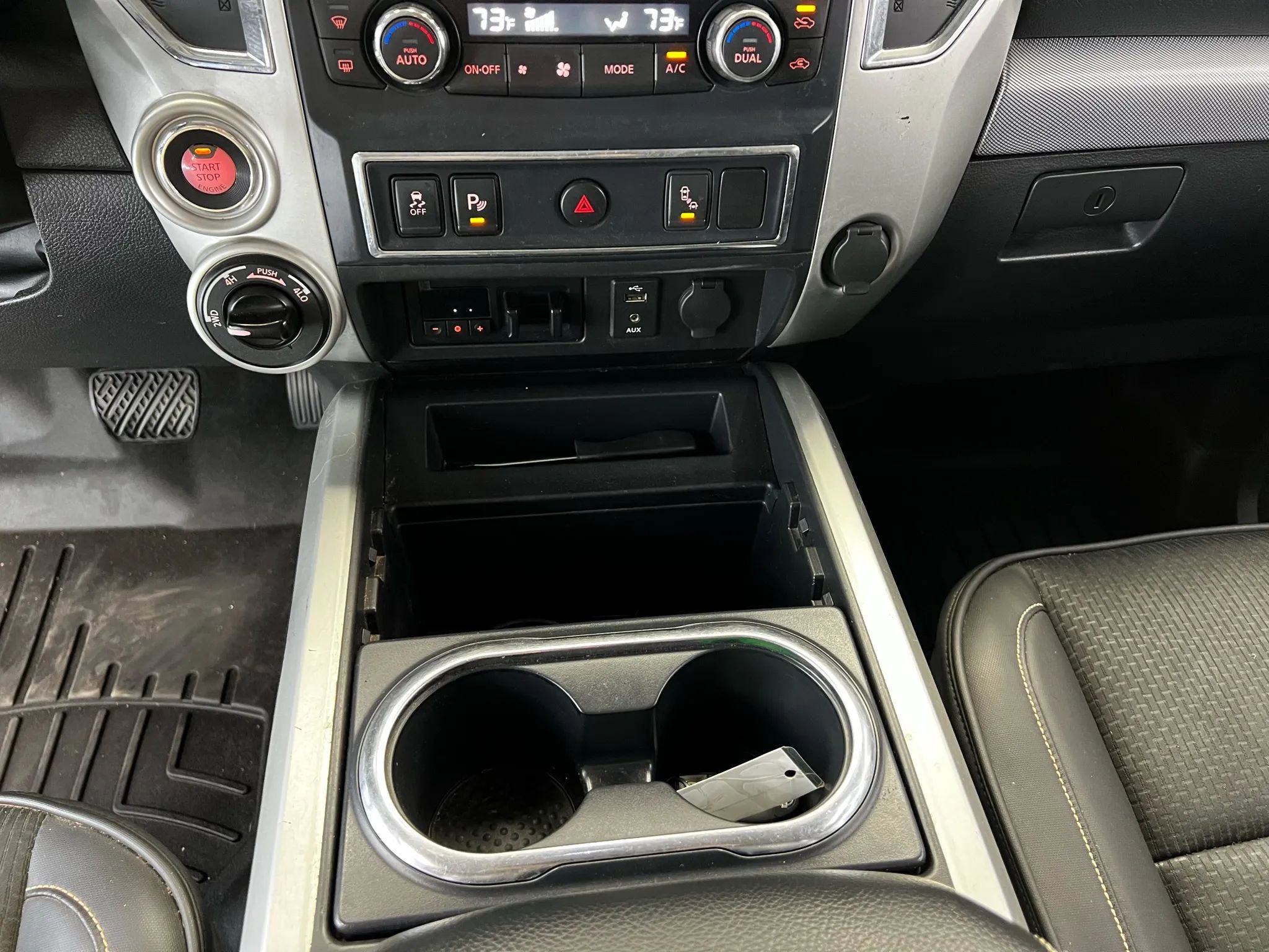Used 2017 Nissan Titan PRO-4X AWD/4WD image 18