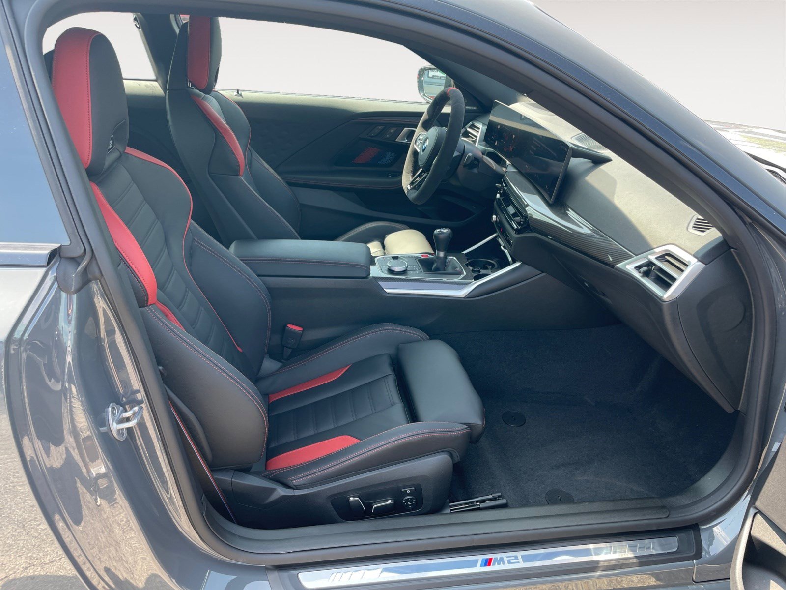 Used 2025 BMW M2 w/ Lighting Package RWD image 16