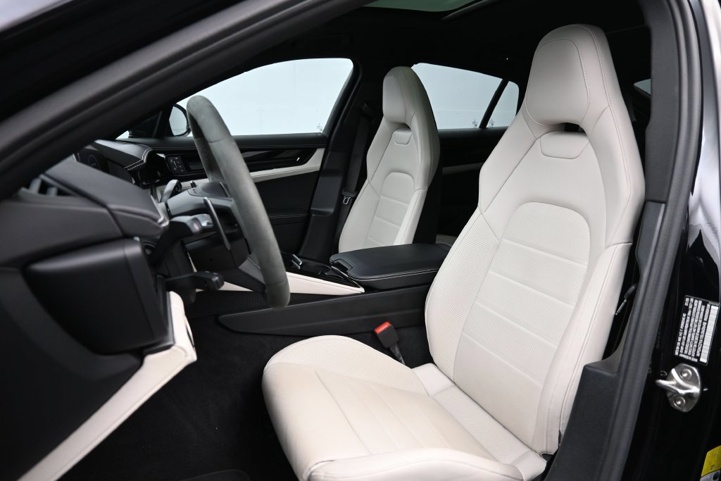 Certified 2025 Porsche Panamera 4S AWD/4WD image 5